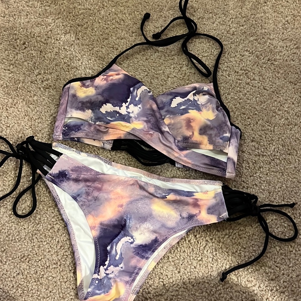 VS Pink tie dye bikini